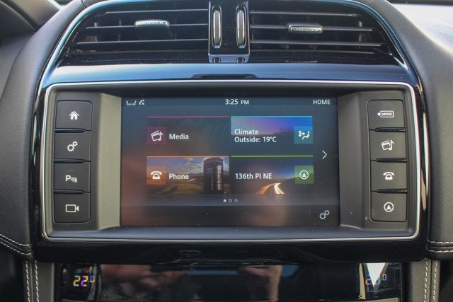 2017 Jaguar F-PACE 35t R-Sport