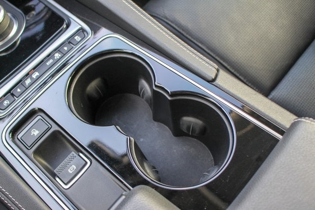 2017 Jaguar F-PACE 35t R-Sport