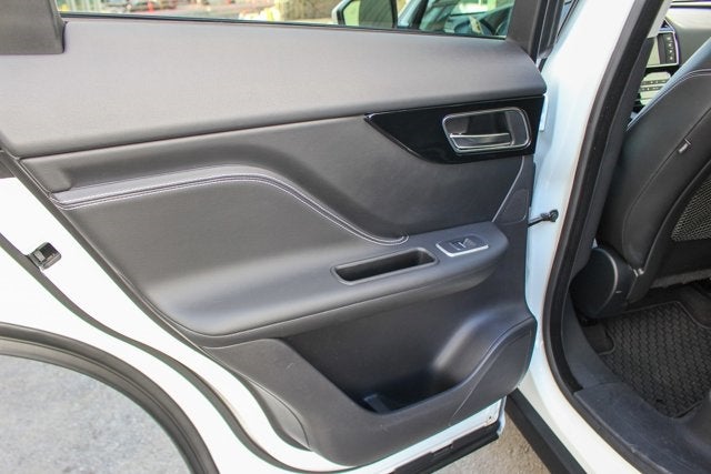 2017 Jaguar F-PACE 35t R-Sport