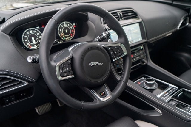 2019 Jaguar F-PACE S