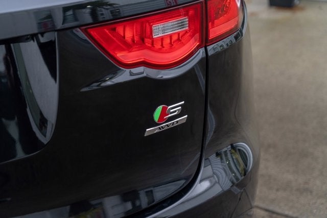 2019 Jaguar F-PACE S