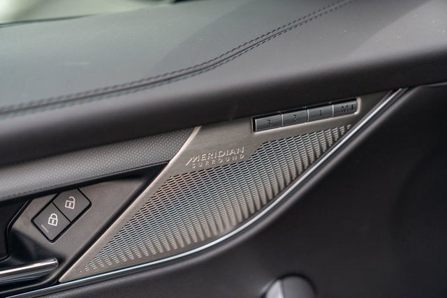 2021 Jaguar F-PACE SVR