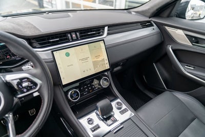 2021 Jaguar F-PACE SVR