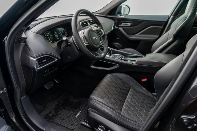 2020 Jaguar F-PACE SVR