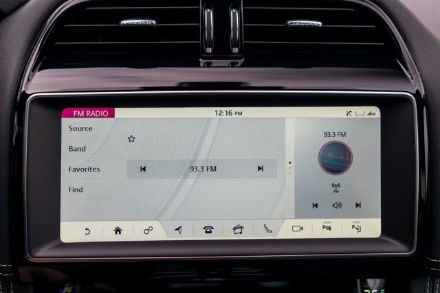 2020 Jaguar F-PACE SVR