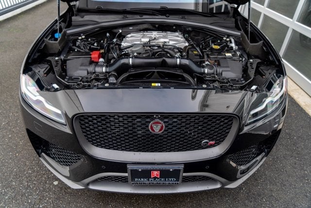 2020 Jaguar F-PACE SVR