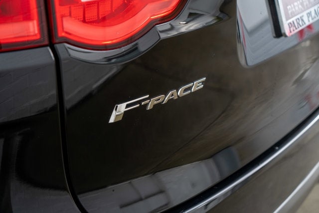 2020 Jaguar F-PACE SVR