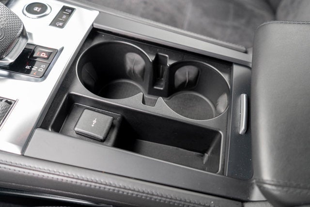 2022 Jaguar F-PACE SVR