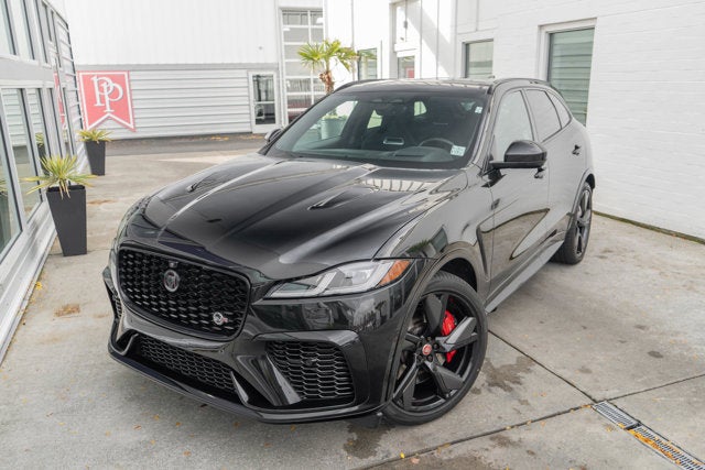 2022 Jaguar F-PACE SVR