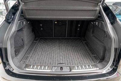 2022 Jaguar F-PACE SVR