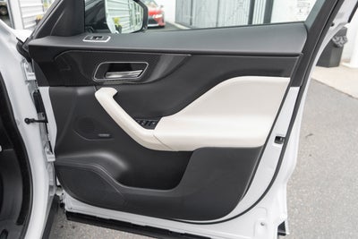 2019 Jaguar F-PACE SVR