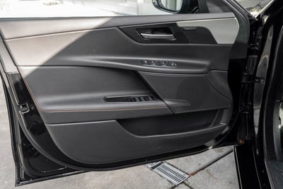 2018 Jaguar XE 35t Prestige