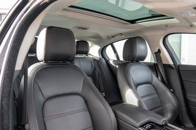 2018 Jaguar XE 35t Prestige