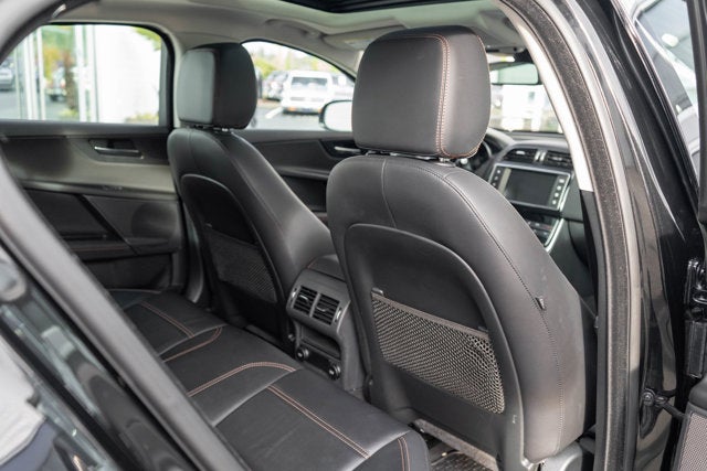 2018 Jaguar XE 35t Prestige