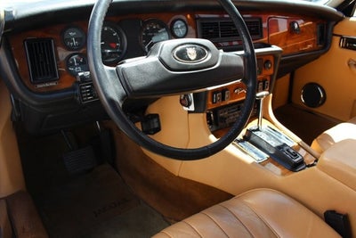 1987 Jaguar XJ6 Sedan