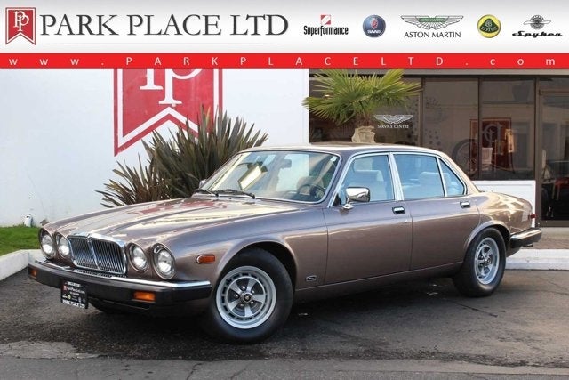 1986 Jaguar XJ6 Vanden Plas