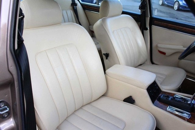 1986 Jaguar XJ6 Vanden Plas