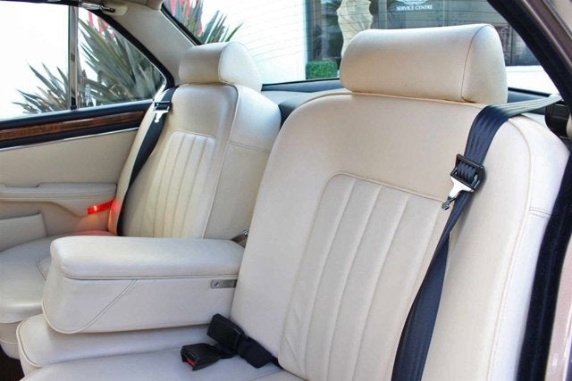 1986 Jaguar XJ6 Vanden Plas