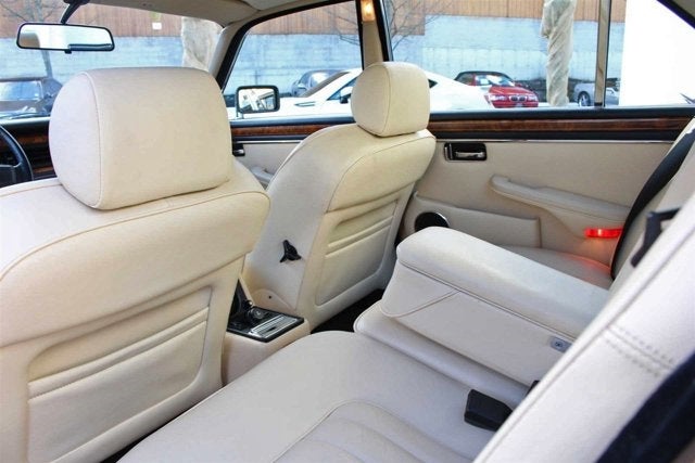 1986 Jaguar XJ6 Vanden Plas