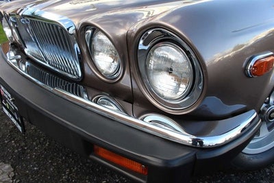 1986 Jaguar XJ6 Vanden Plas