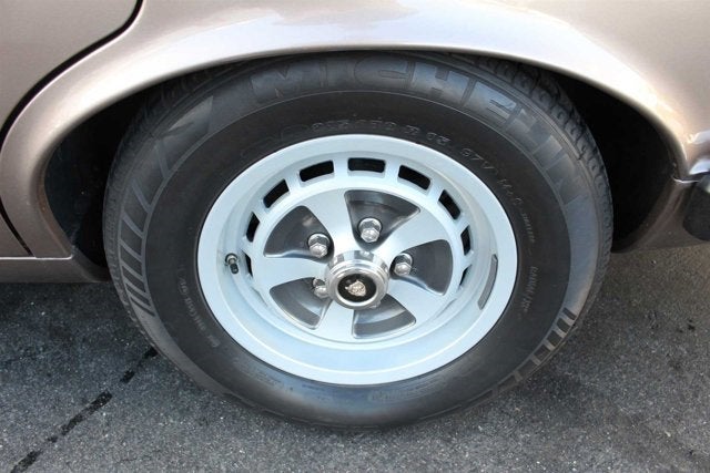 1986 Jaguar XJ6 Vanden Plas