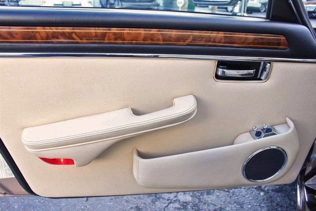 1986 Jaguar XJ6 Vanden Plas