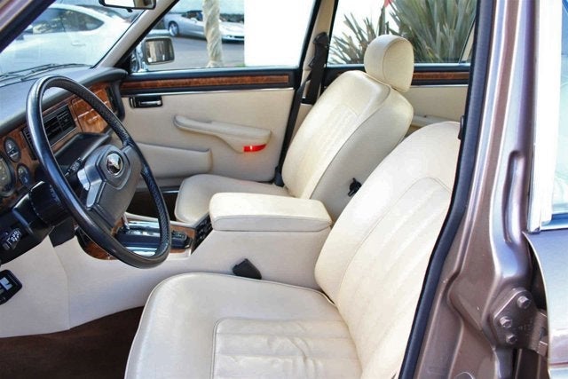 1986 Jaguar XJ6 Vanden Plas