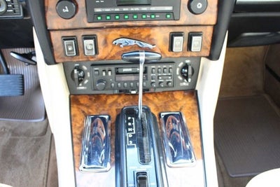 1986 Jaguar XJ6 Vanden Plas