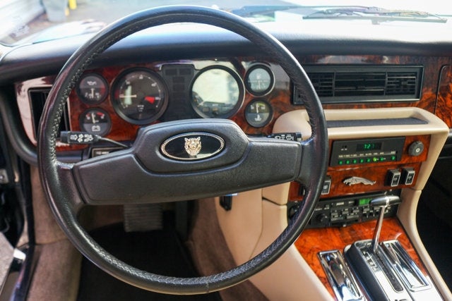 1987 Jaguar XJ6 Vanden Plas