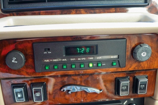 1987 Jaguar XJ6 Vanden Plas