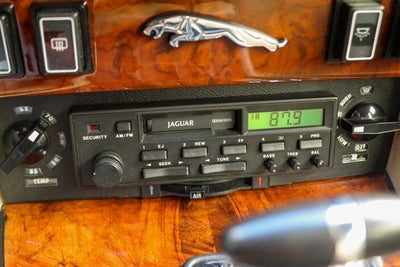 1987 Jaguar XJ6 Vanden Plas