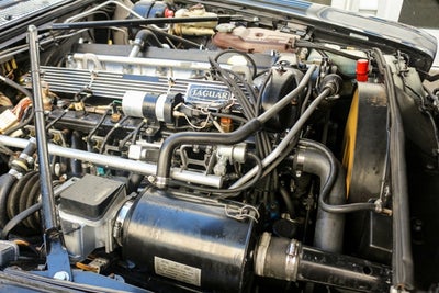 1987 Jaguar XJ6 Vanden Plas