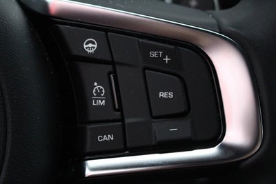 2016 Jaguar XF 35t R-Sport