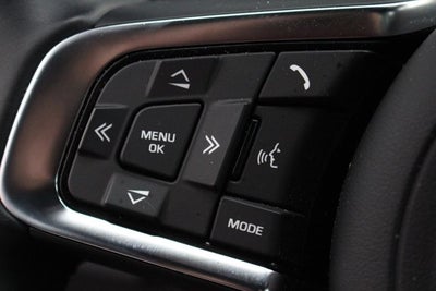 2016 Jaguar XF 35t R-Sport