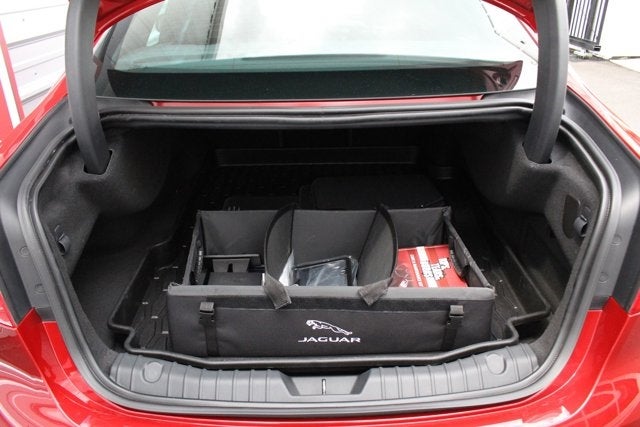 2016 Jaguar XF 35t R-Sport