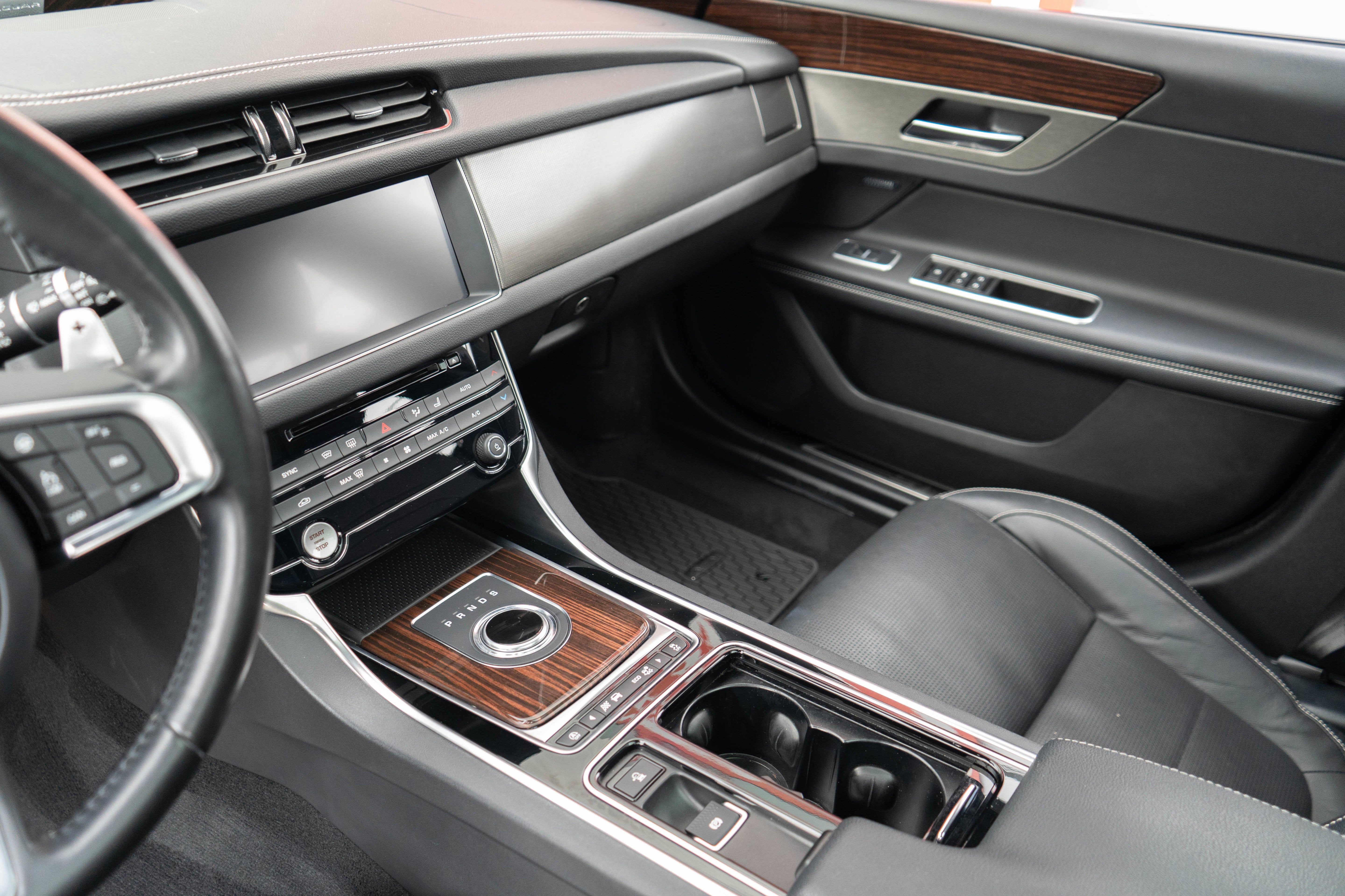 2018 Jaguar XF S