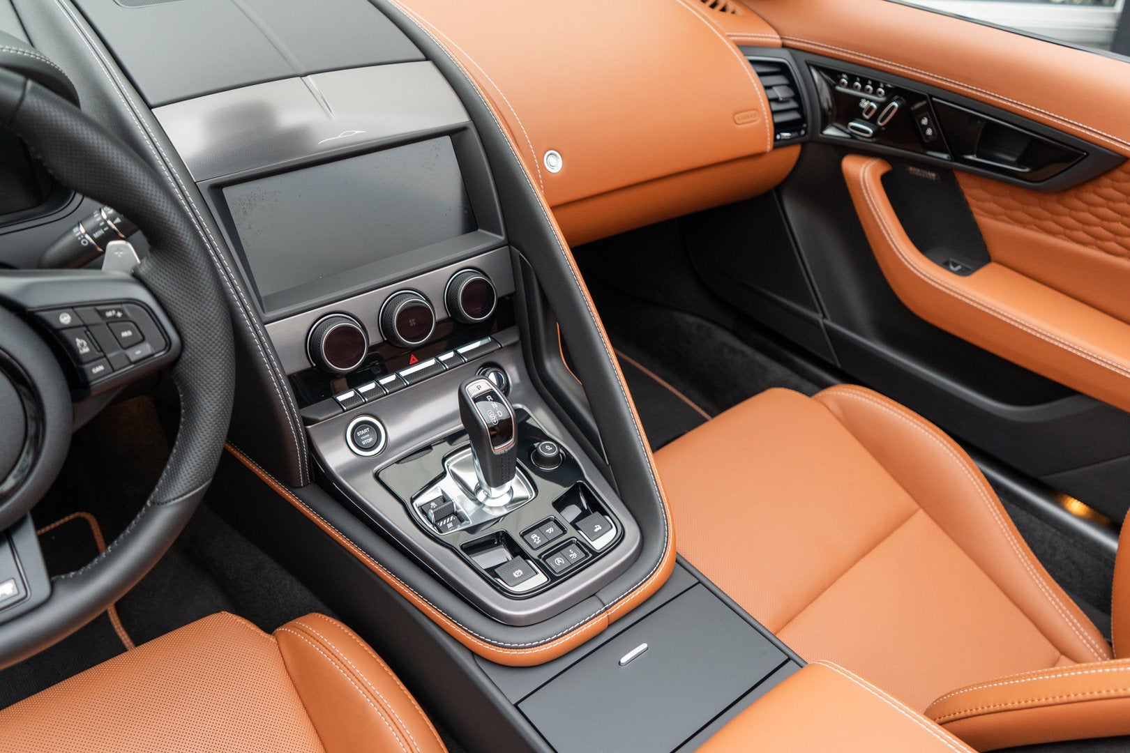 2024 Jaguar F-TYPE R75