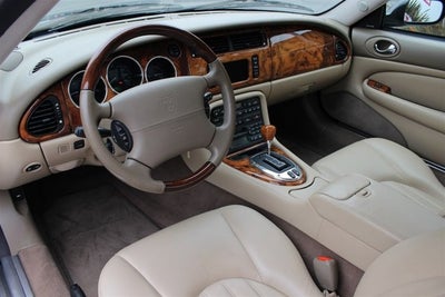 2006 Jaguar XK8 Coupe