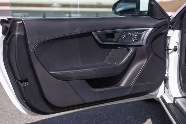 2019 Jaguar F-TYPE P300