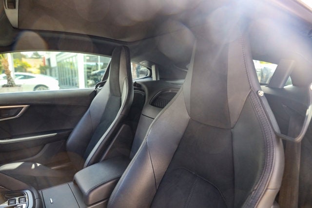 2019 Jaguar F-TYPE P300