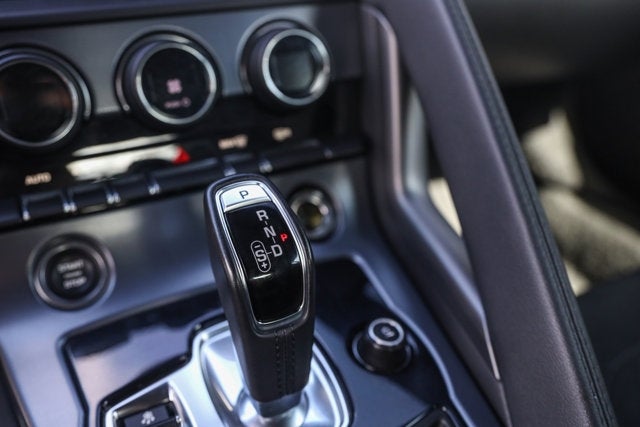 2019 Jaguar F-TYPE P300