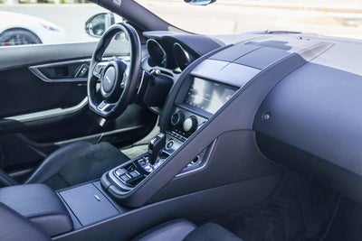 2019 Jaguar F-TYPE P300