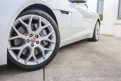 2019 Jaguar F-TYPE P300