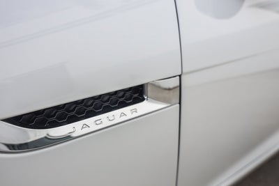 2019 Jaguar F-TYPE P300