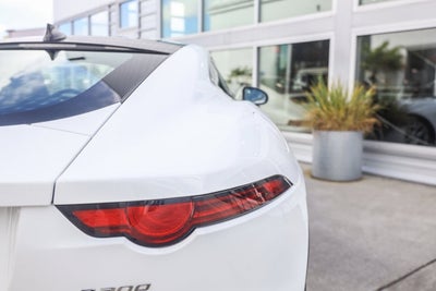 2019 Jaguar F-TYPE P300