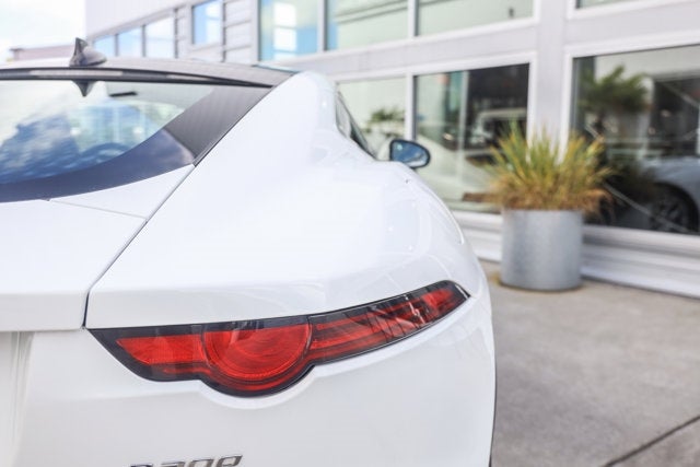 2019 Jaguar F-TYPE P300