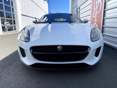 2019 Jaguar F-TYPE P300
