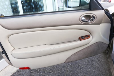 1998 Jaguar XK8 2dr Cpe