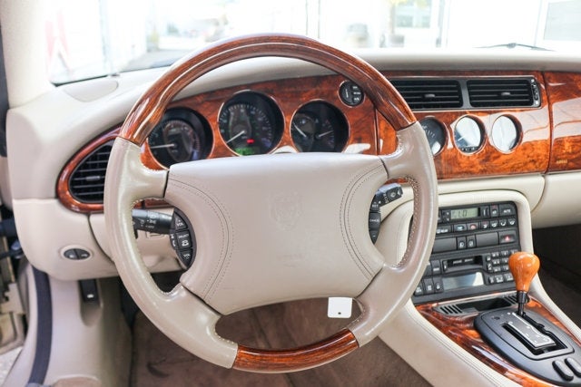 1998 Jaguar XK8 2dr Cpe