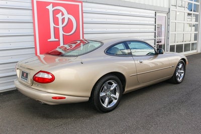 1998 Jaguar XK8 2dr Cpe